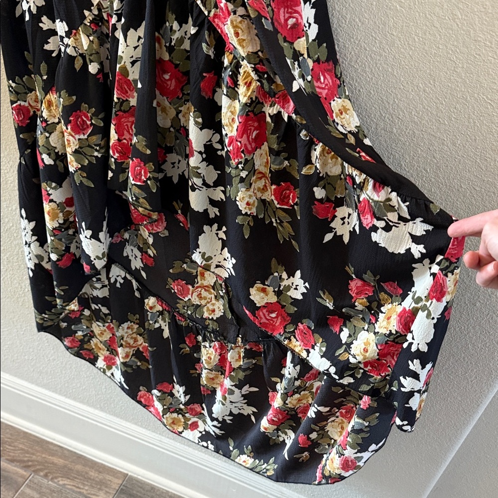 NWT Gorgeous Floral Black Maxi Dress Open Back Women Medium Lace Detail - Picture 15 of 17